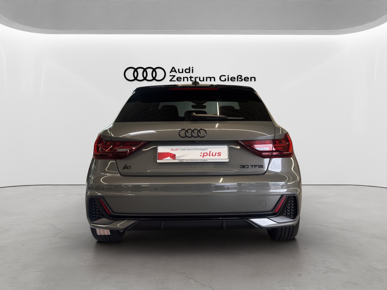 A1 Sportback 30 TFSI S line competition Black LED Kamera