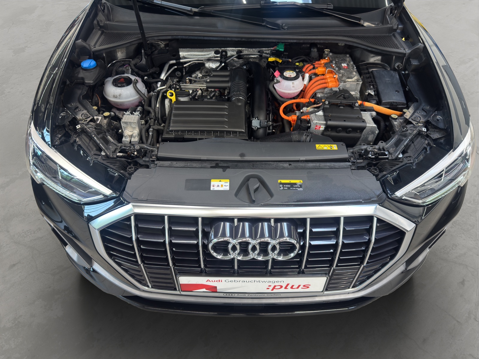 Q3 45 TFSI e S line AHK ACC LED Navi Kamera