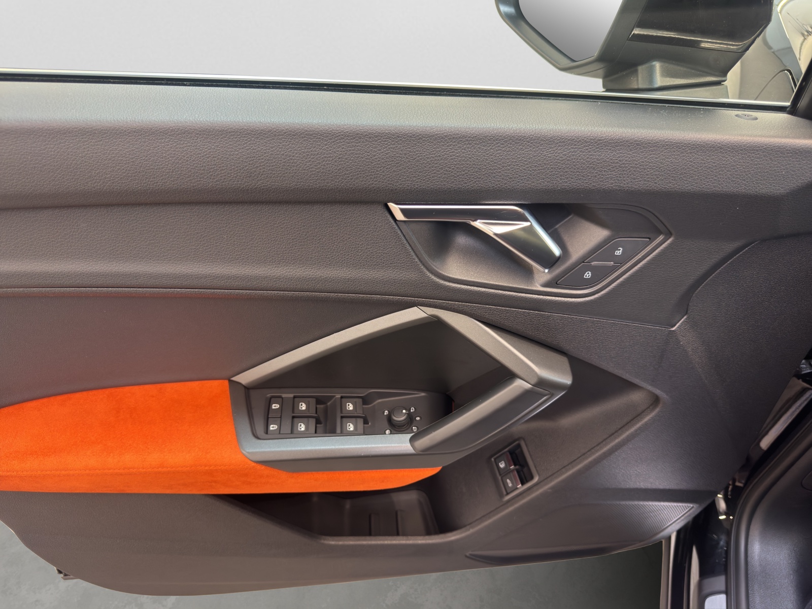 Q3 45 TFSI e S line AHK ACC LED Navi Kamera
