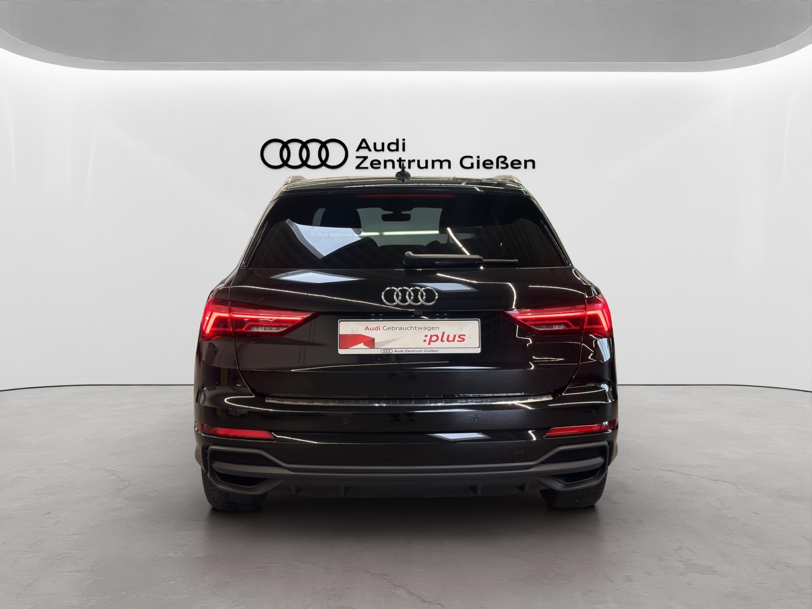 Q3 45 TFSI e S line AHK ACC LED Navi Kamera