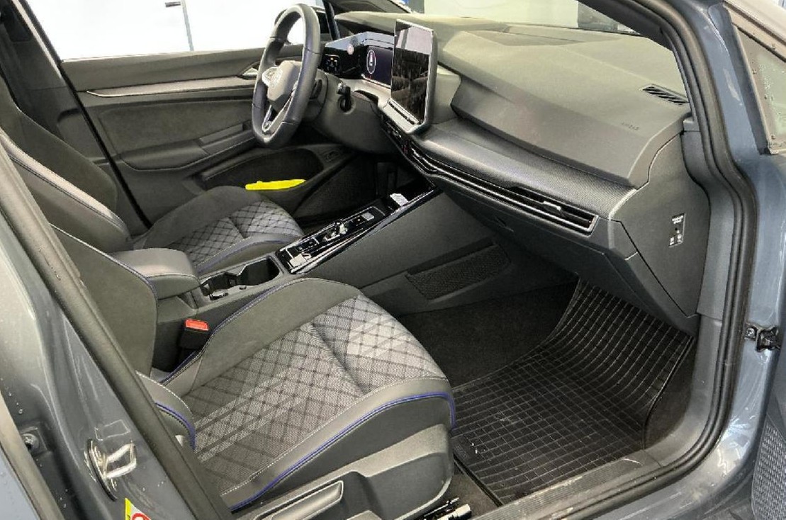 Golf 8 Variant TDI DSG R-Line 