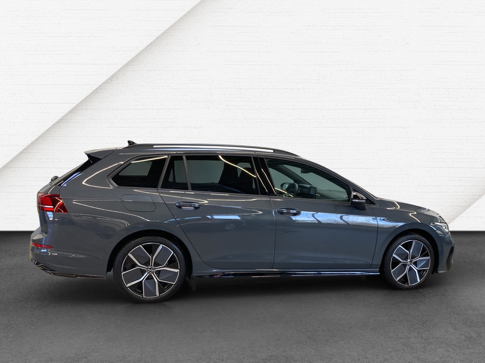 Golf 8 Variant TDI DSG R-Line 