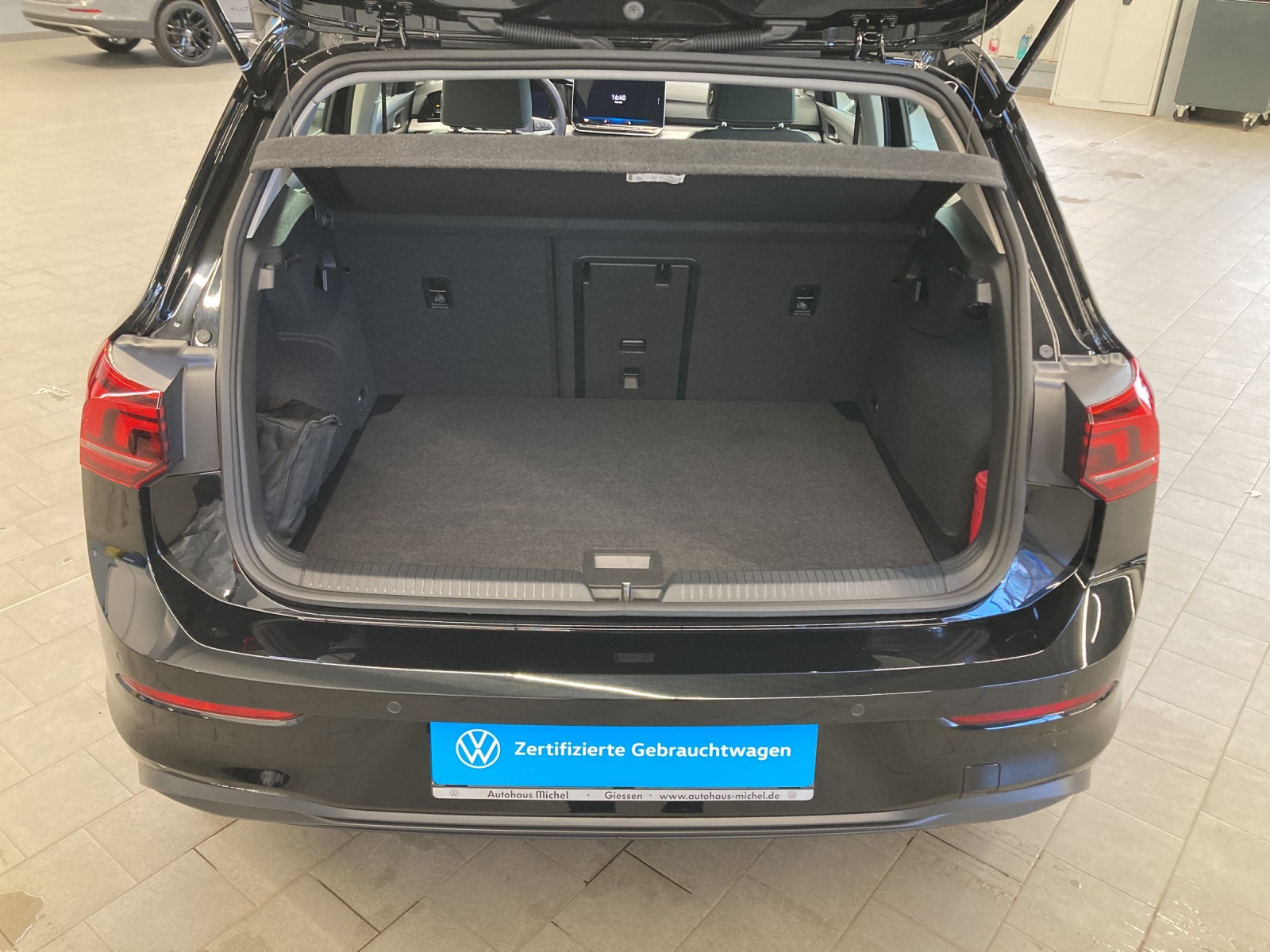 Golf 8 1.5 TSI Life LED Navi TravelAssist