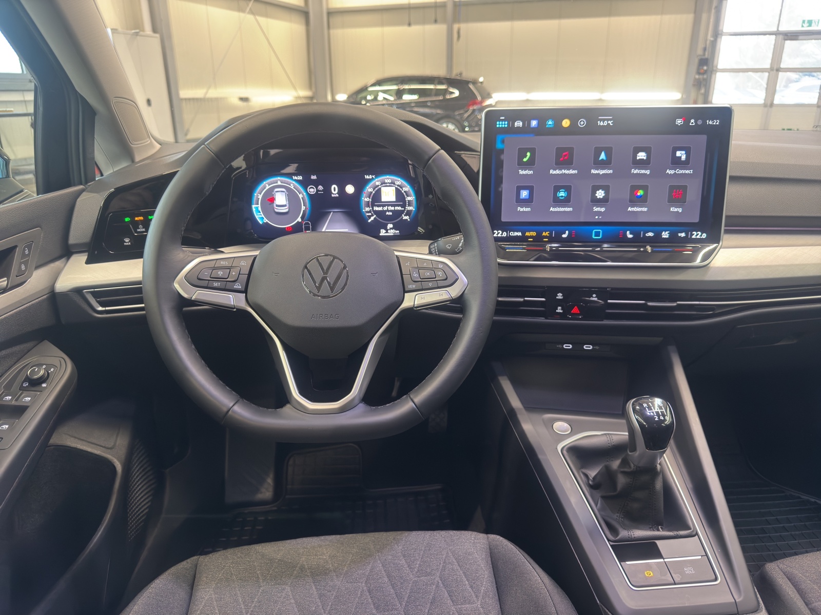 Golf 8 1.5 TSI Life LED Navi TravelAssist