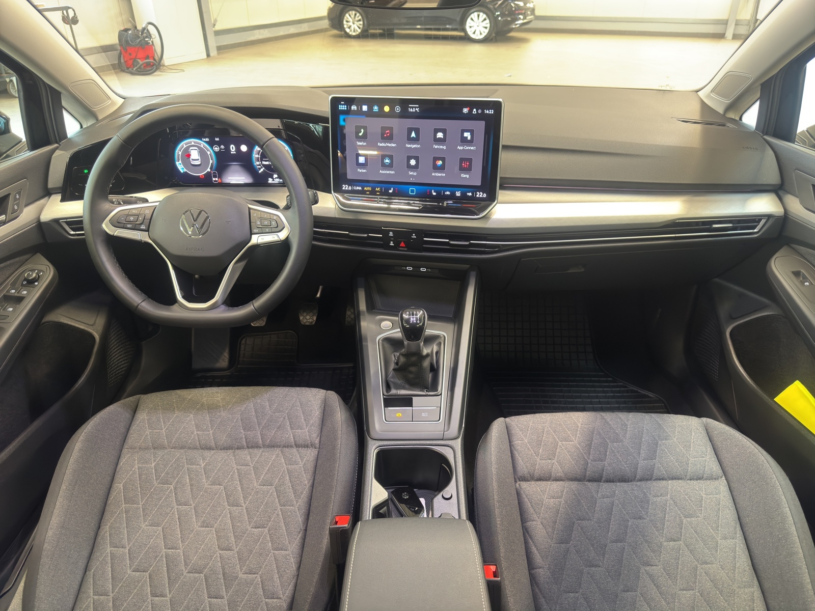 Golf 8 1.5 TSI Life LED Navi TravelAssist