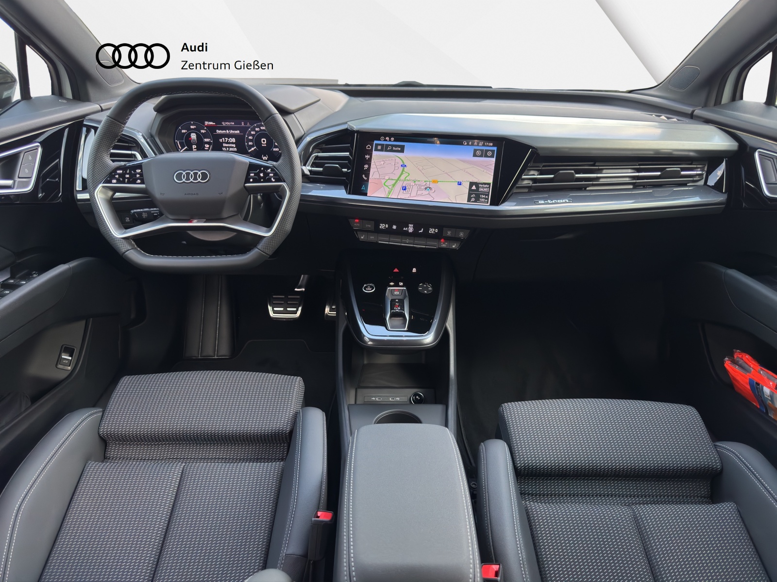 Q4 e-tron 40 S line Black AHK Matrix-LED Navi