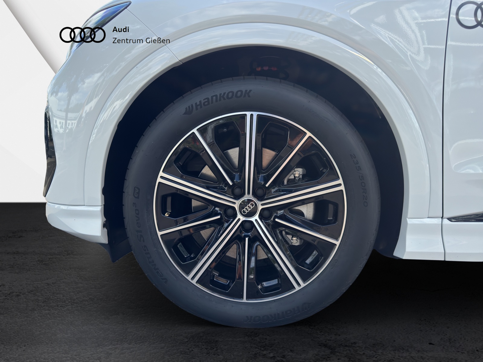 Q4 e-tron 40 S line Black AHK Matrix-LED Navi