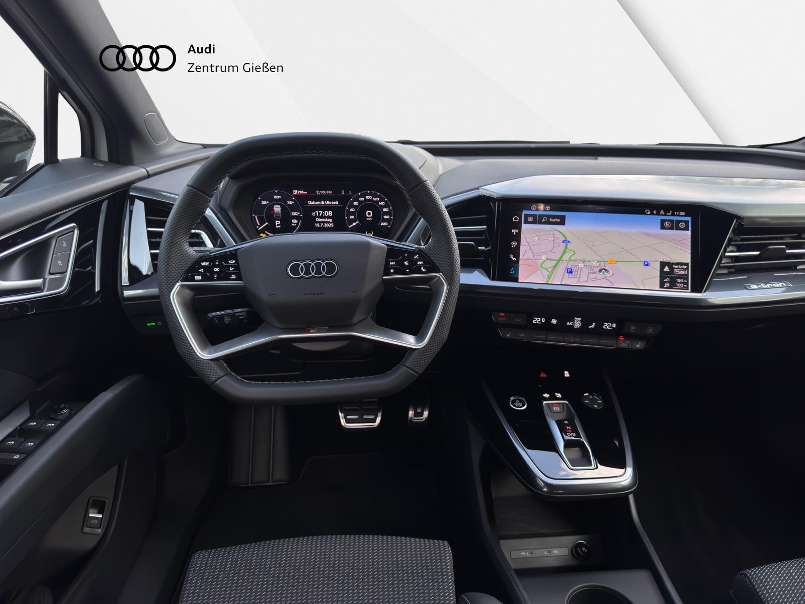 Q4 e-tron 40 S line Black AHK Matrix-LED Navi