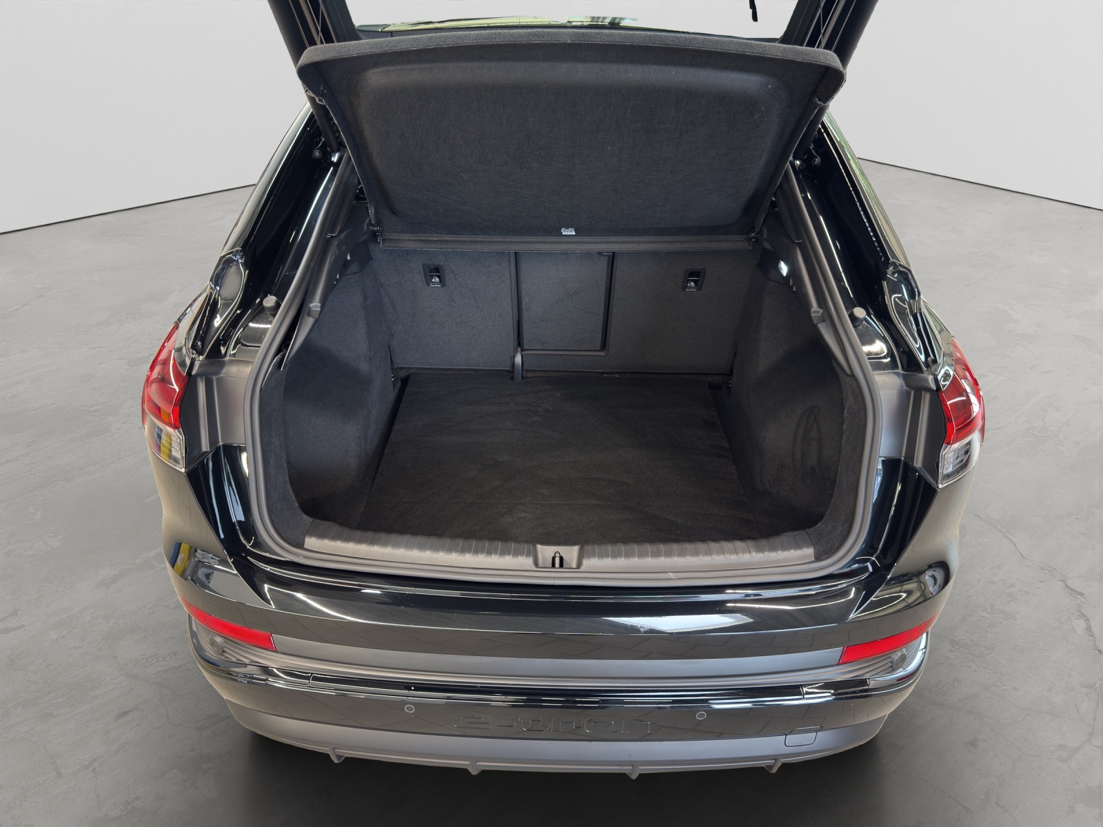 Q4 e-tron Sportback 45 S line Black Matrix-LED Kamera Navi