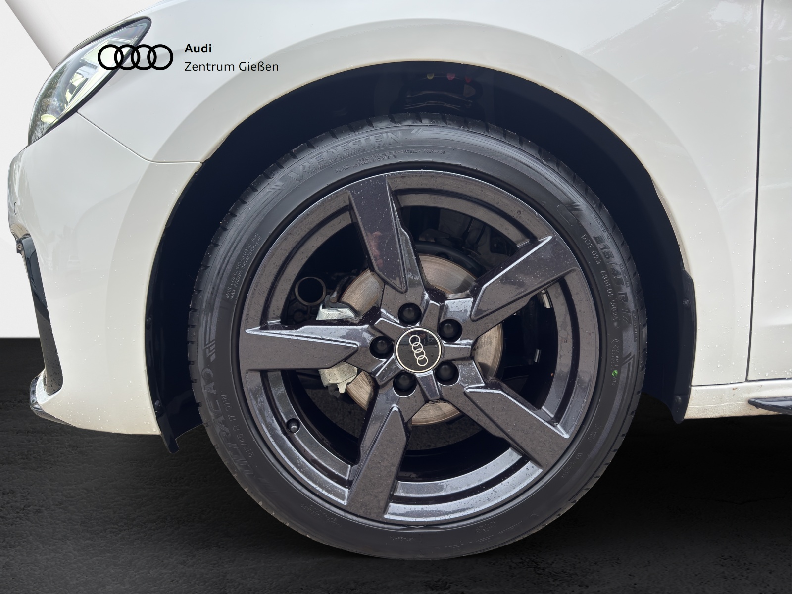 A1 Sportback 25 TFSI S-tronic advanced S line black Assistenzpaket