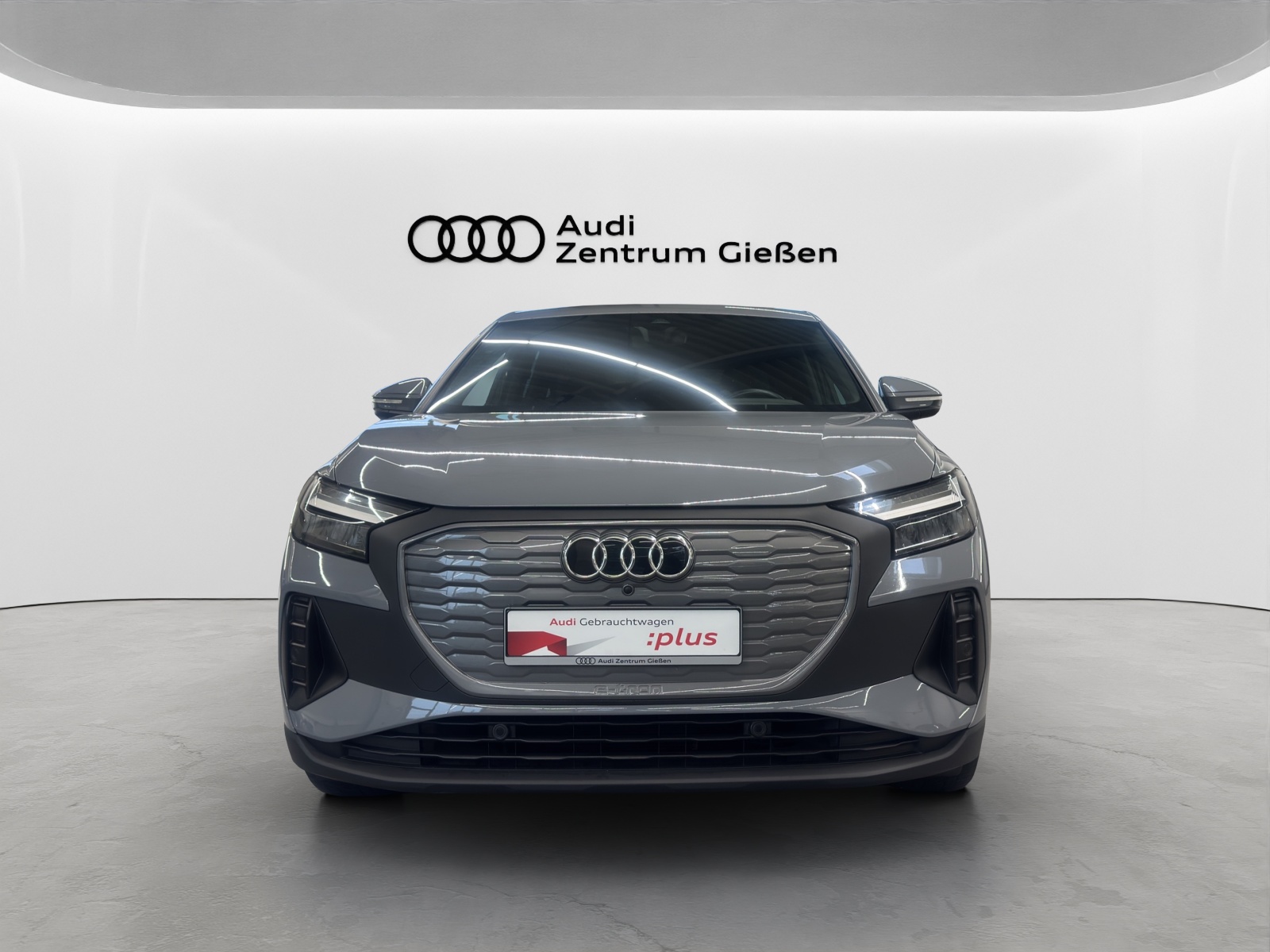 Q4 e-tron Sportback 35 basis Kamera Navi LED
