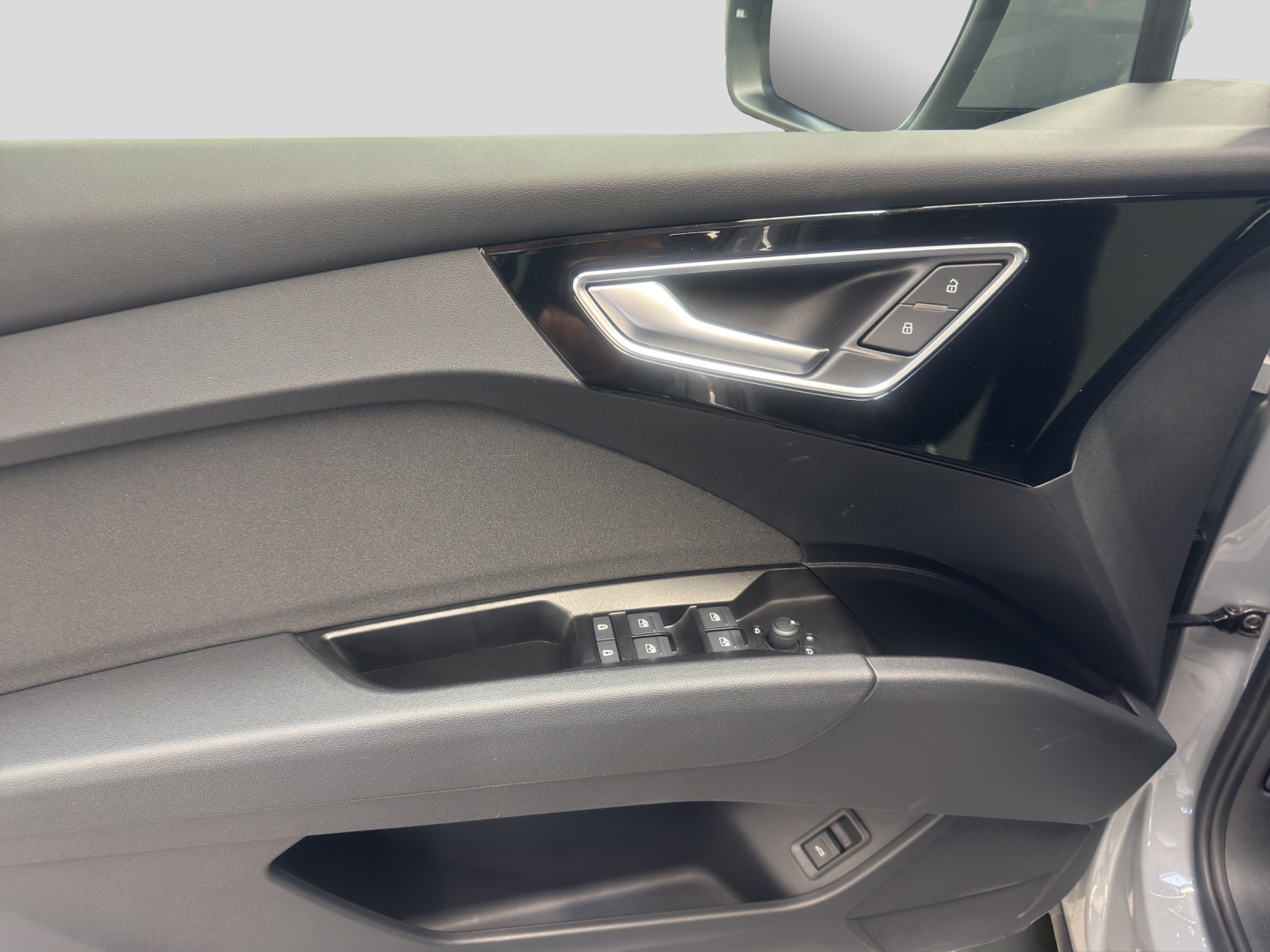 Q4 e-tron Sportback 35 basis Kamera Navi LED