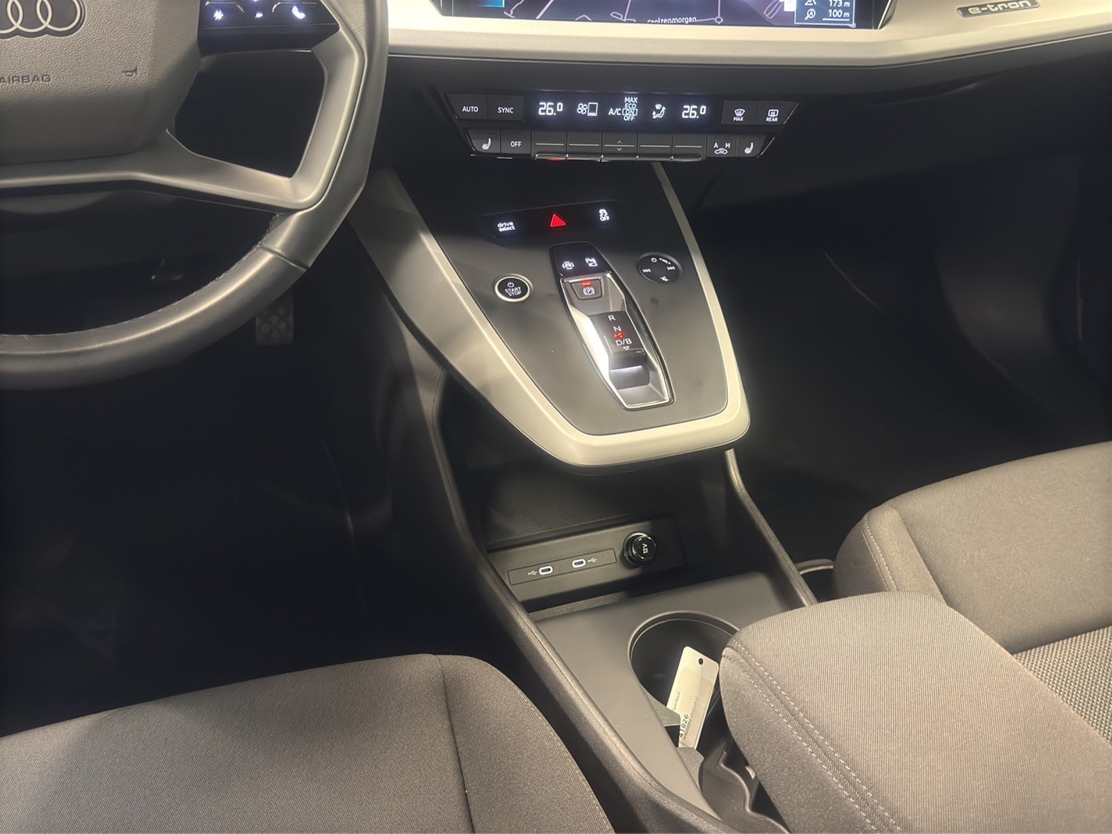 Q4 e-tron Sportback 35 basis Kamera Navi LED