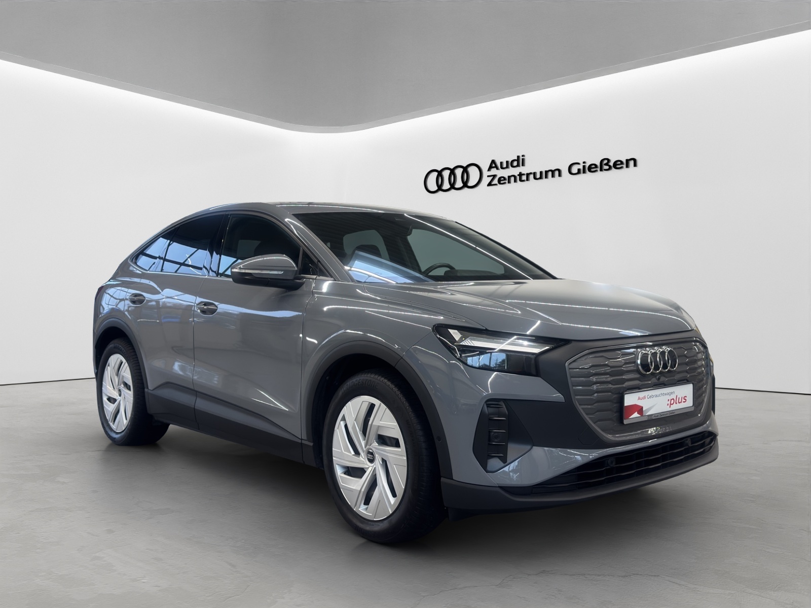 Q4 e-tron Sportback 35 basis Kamera Navi LED