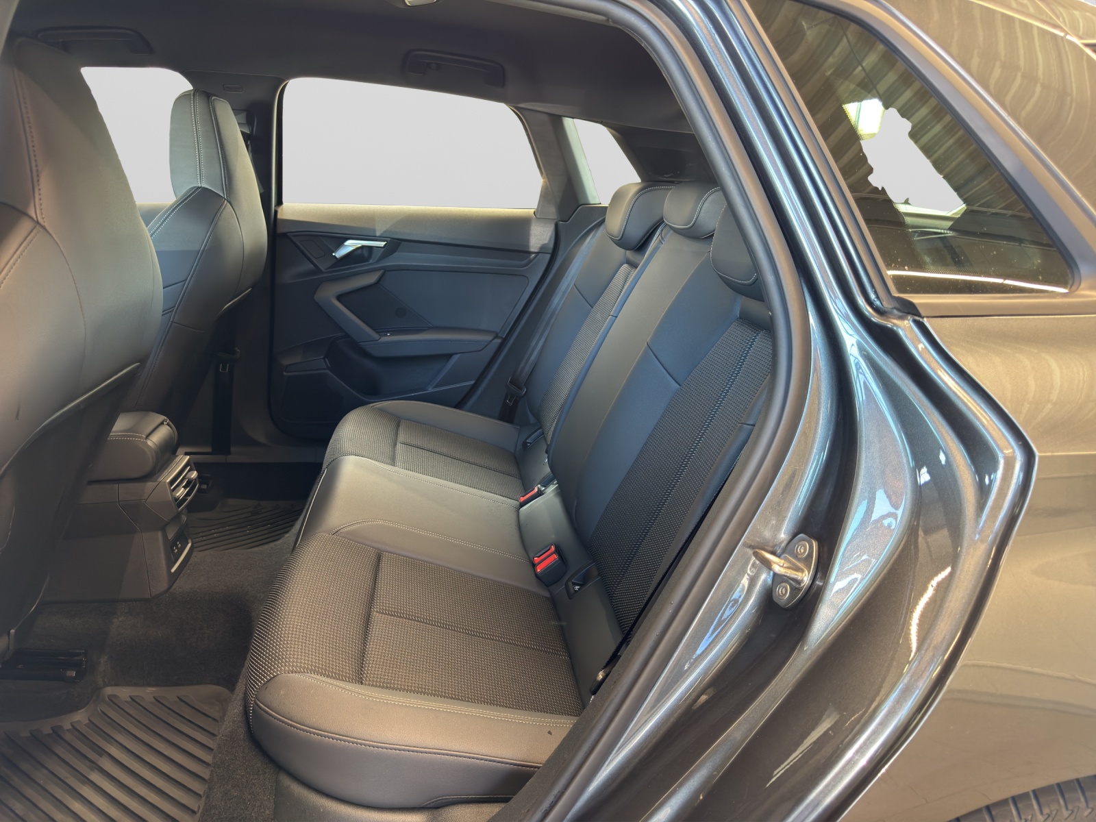 A3 Sportback 30 TDI S-tronic S line ACC LED Navi Sitzheizung
