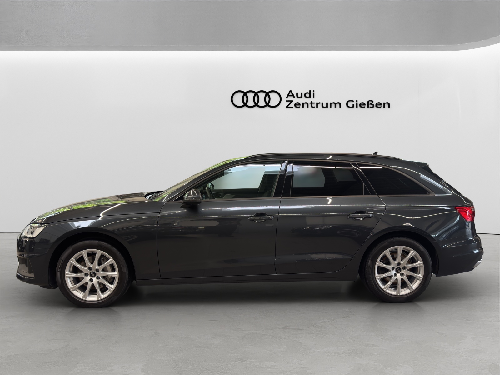 A4 Avant 40 TFSI quattro basis AHK Kamera Navi LED