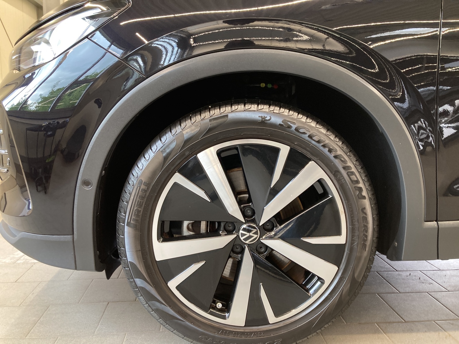 Tiguan 2.0 TDI DSG Elegance IQ-Light Standheizung Panodach AHK