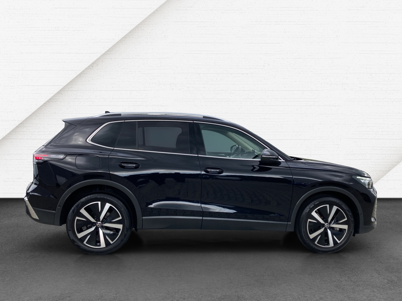 Tiguan 2.0 TDI DSG Elegance IQ-Light Standheizung Panodach AHK