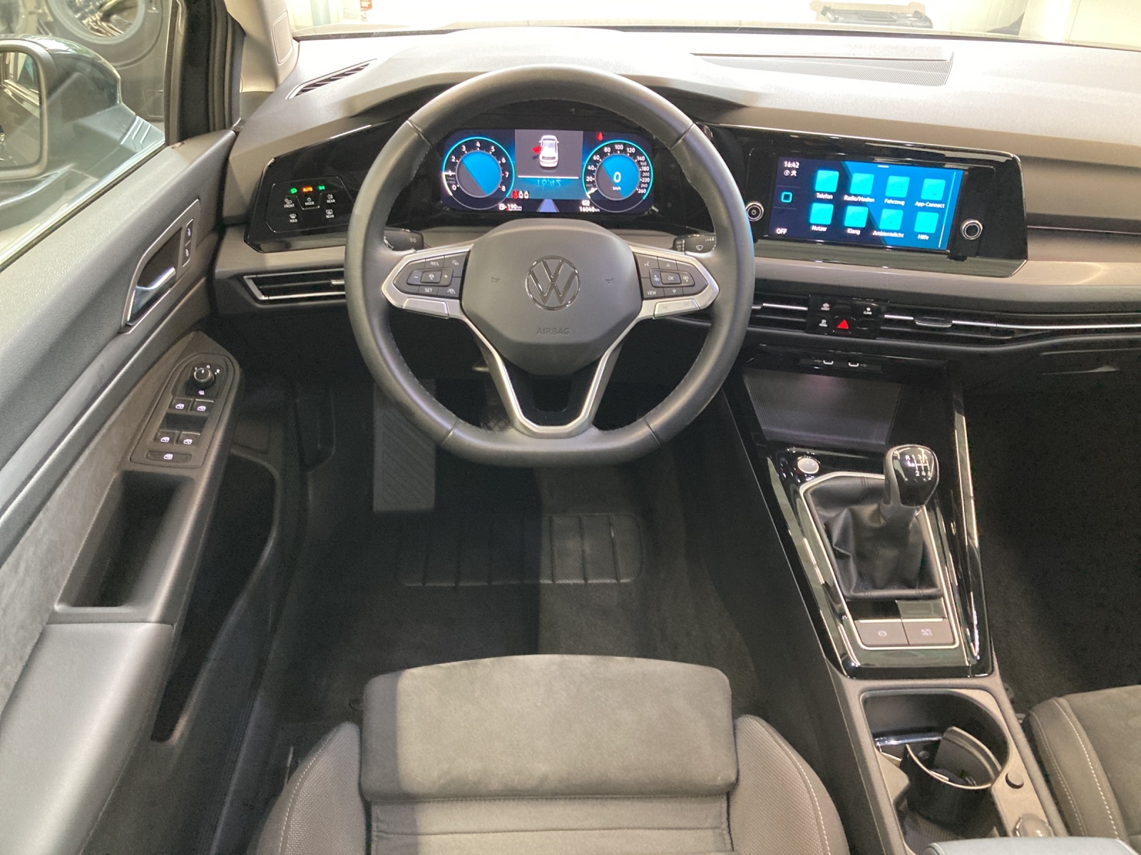 Golf 8 1.5 TSI Style LED-Plus TravelAssist AppConnect Ergositz