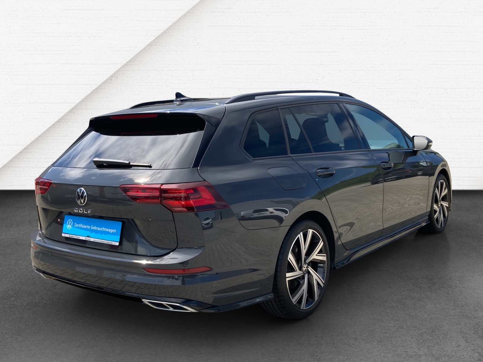 Golf VIII Variant 2.0 TSI DSG R-Line IQ-Light Navi Panodach AHK