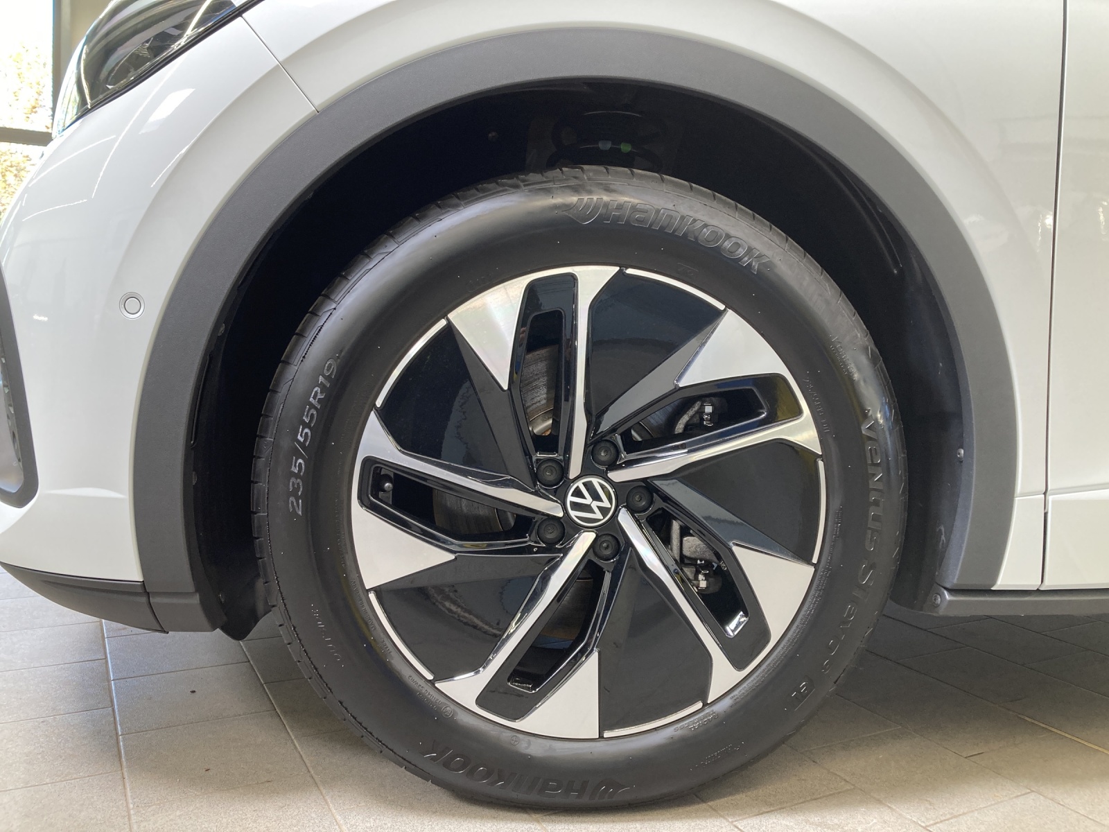 ID.5 Pro 210 kW/77kWh LED Navi Kamera ErgoActive ACC