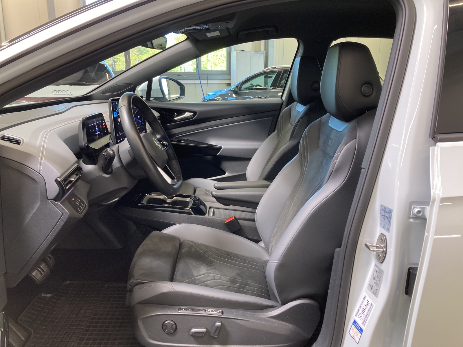 ID.5 Pro 210 kW/77kWh LED Navi Kamera ErgoActive ACC