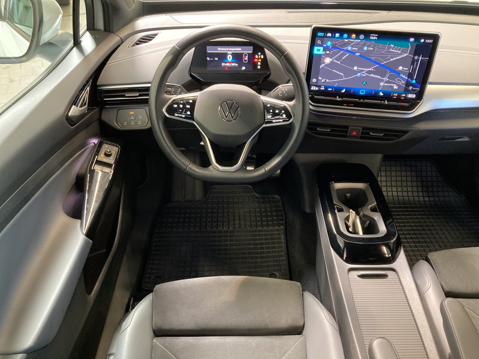 ID.5 Pro 210 kW/77kWh LED Navi Kamera ErgoActive ACC