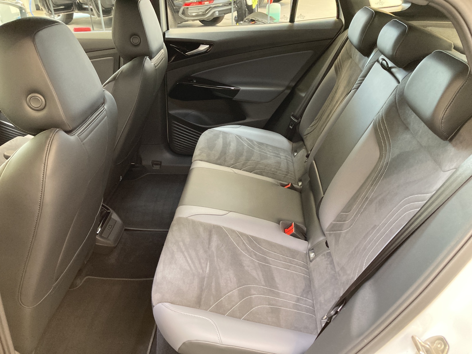 ID.5 Pro 210 kW/77kWh LED Navi Kamera ErgoActive