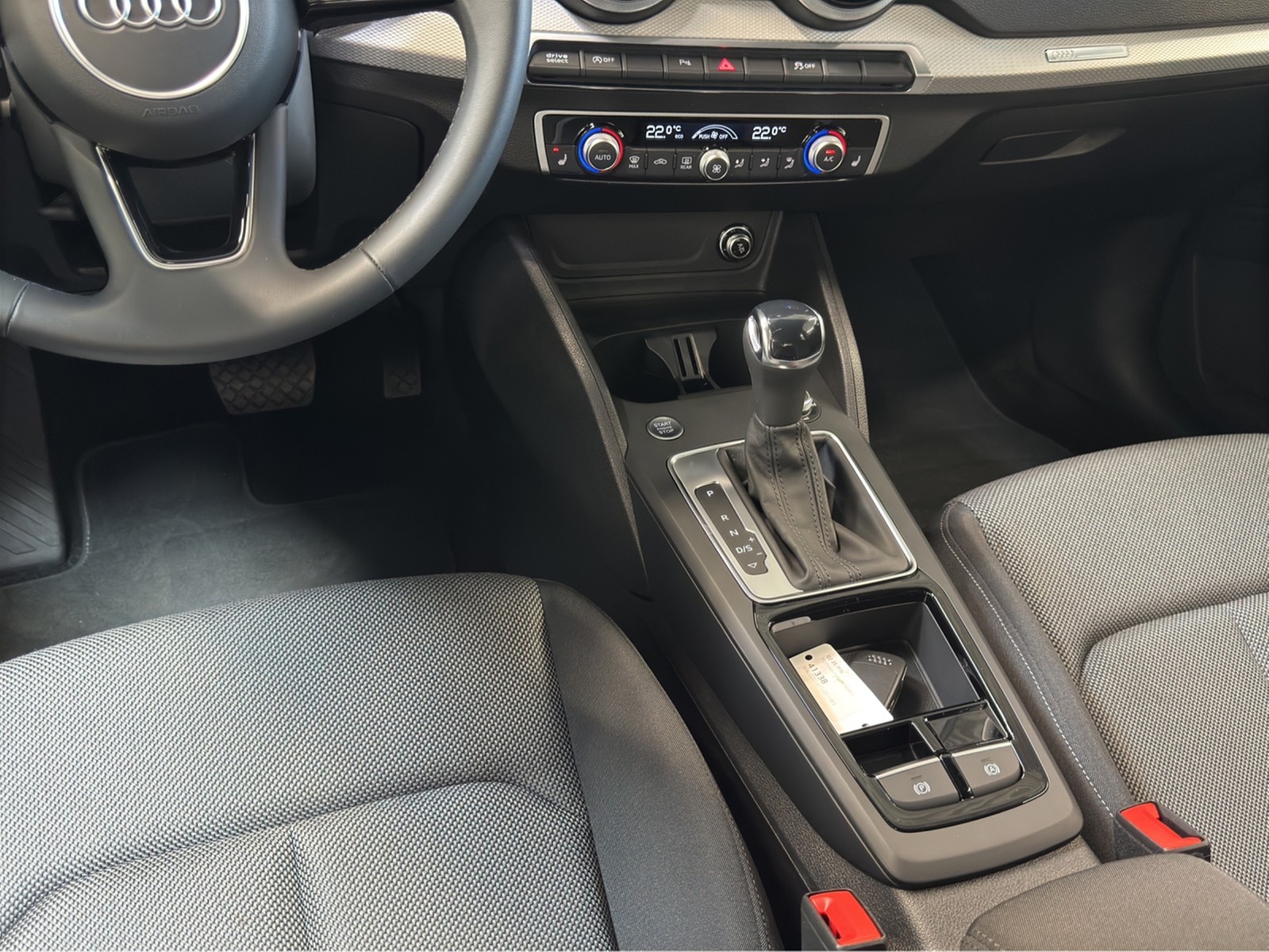 Q2 35 TFSI S-tronic S line Matrix-LED Kamera