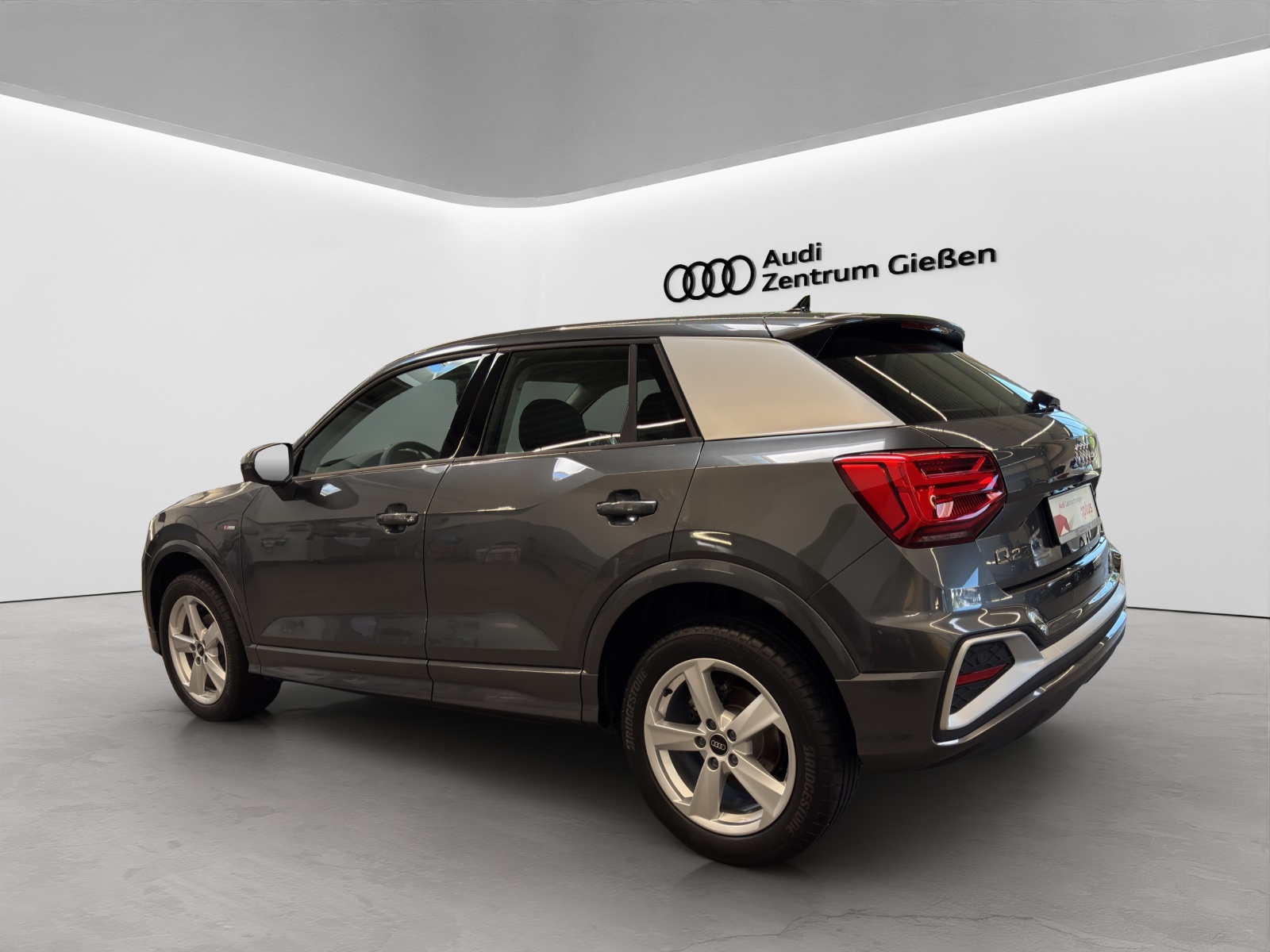 Q2 35 TFSI S-tronic S line Matrix-LED Kamera