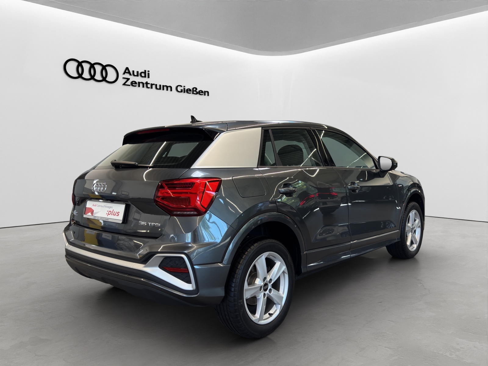 Q2 35 TFSI S-tronic S line Matrix-LED Kamera