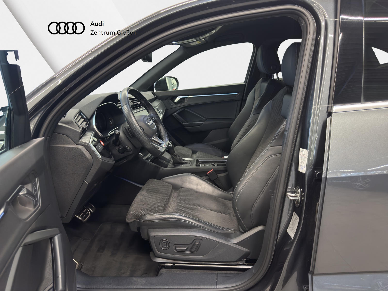 Q3 Sportback 45 TFSI e S line Matrix-LED 360°Kamera Navi