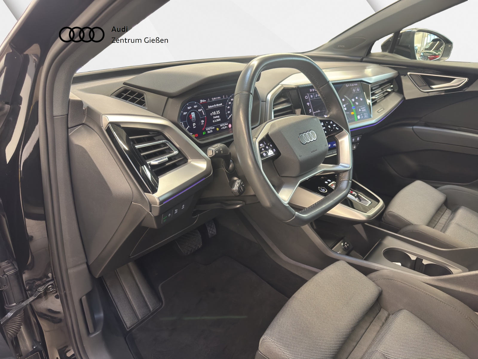 Q4 50 e-tron quattro S line Pano Matrix SONOS Navi Assistenzpaket Plus