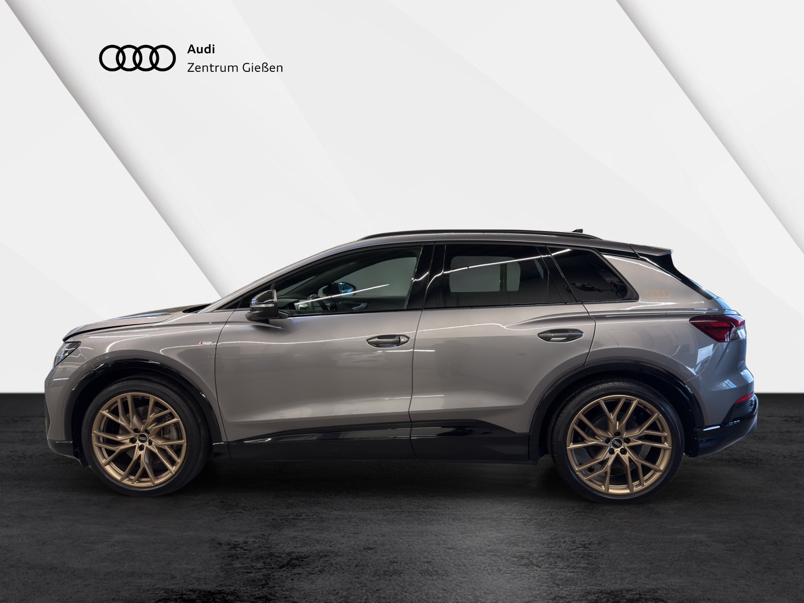 Q4 e-tron 40 S line edition one Matrix-LED