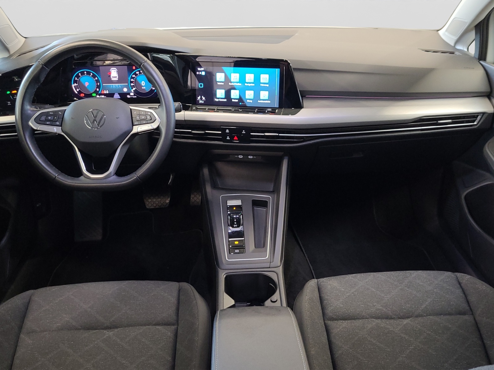Golf 8 Variant TSI DSG Life ACC LED Navi Kamera