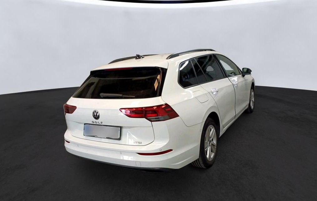 Golf 8 Variant TSI DSG Life ACC LED Navi Kamera
