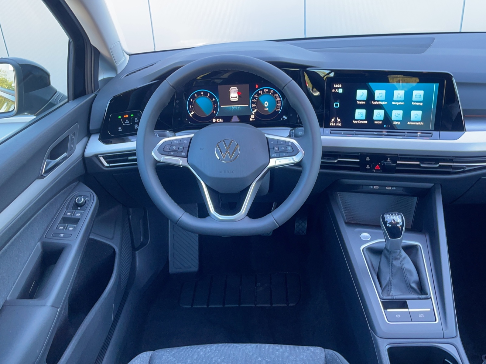 Golf 8 1.5 TSI Life ACC LED AppConnect Sitzheizung Alu