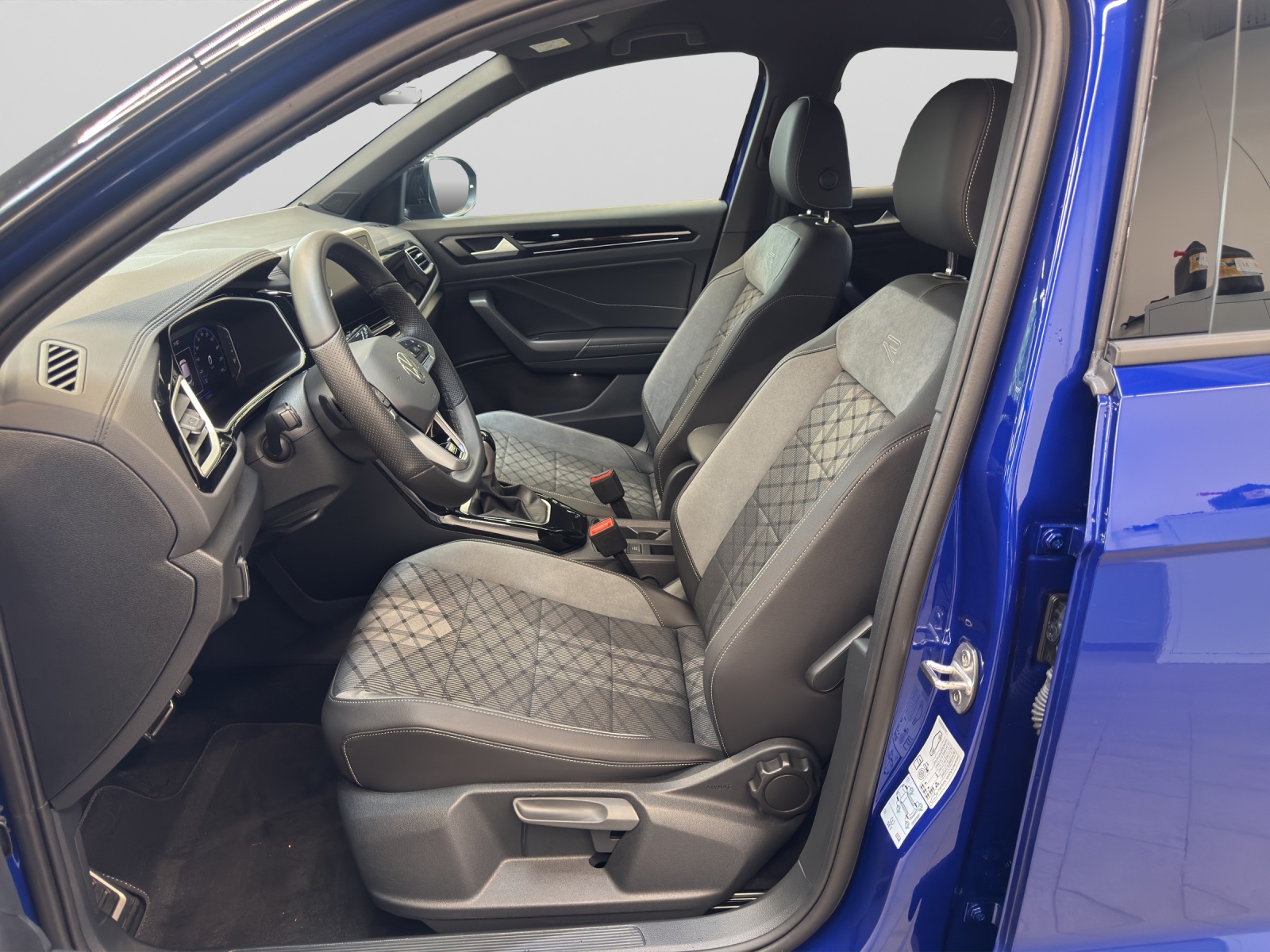 T-Roc TSI DSG R-Line IQ-Light ACC Navi