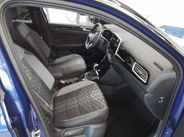 T-Roc TSI DSG R-Line IQ-Light ACC Navi