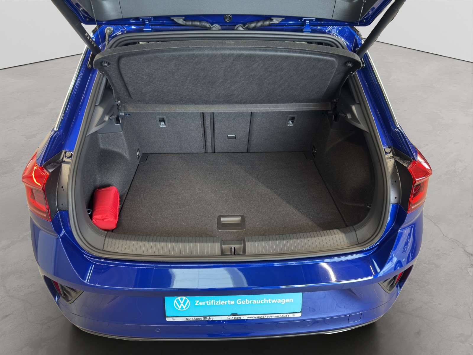 T-Roc TSI DSG R-Line IQ-Light ACC Navi