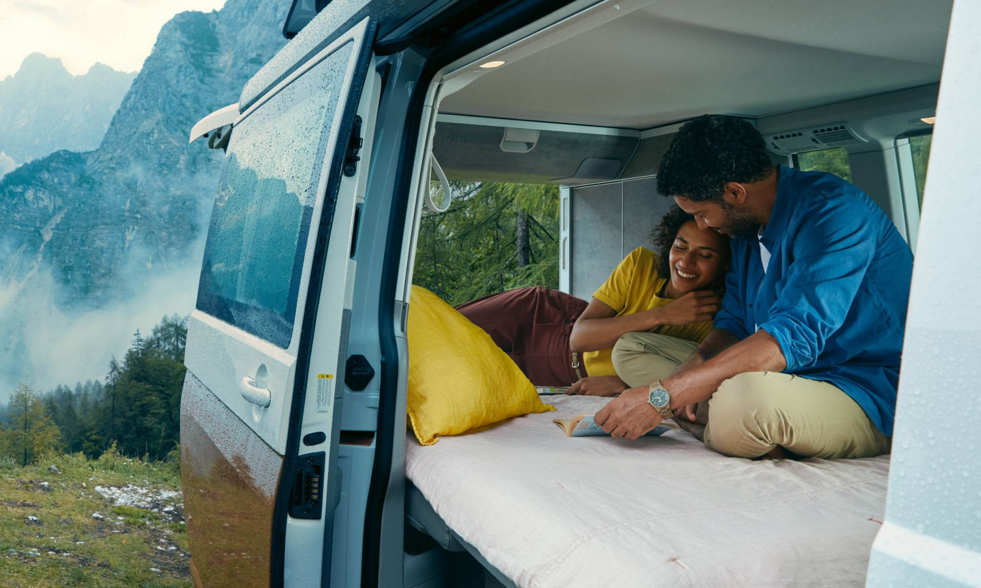 ca1417-vw-california-sleeping-comfort-california-ocean-hfs